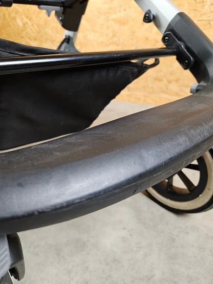 Emmaljunga - NXT90 Flat Outdoor Buggy Kinderwagen (Gestell und Sportsitz) - Schwarz in gutem Zustand