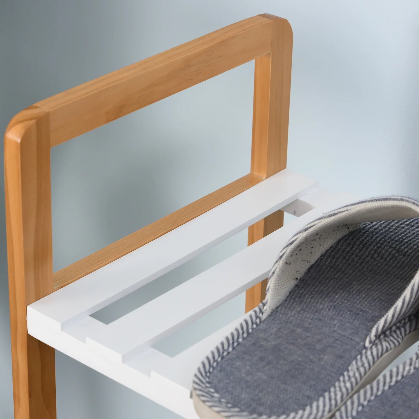 HOMCOM Schuhregal mit 4 Ebenen für bis zu 11 Paar Schuhe und Stiefelfach aus massivem Kiefernholz, 68x26x78 cm, Weiß