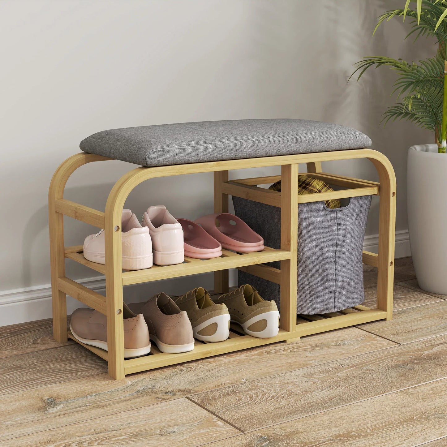 HOMCOM Schuhbank aus Bambus mit gepolsterter Sitzfläche, 2 Lattenregalen und schiebendem Stoffkorb, Flurbank für Flur, Schlafzimmer, 70x30x45cm, Naturholz