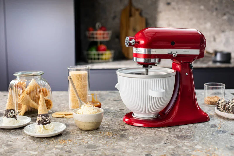 KitchenAid 4,8 L 5KSM175 Artisan Küchenmaschine Meatlover mit Ganzmetall-Fleischwolf und Spritzgebäckvorsatz
