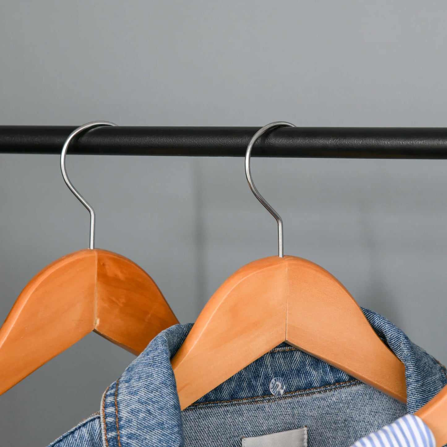 HOMCOM Clothes Rack with Shoe Shelf, Laundry Shelf, Metal + Wood Black + Natural 64 x 42.5 x 149 cm