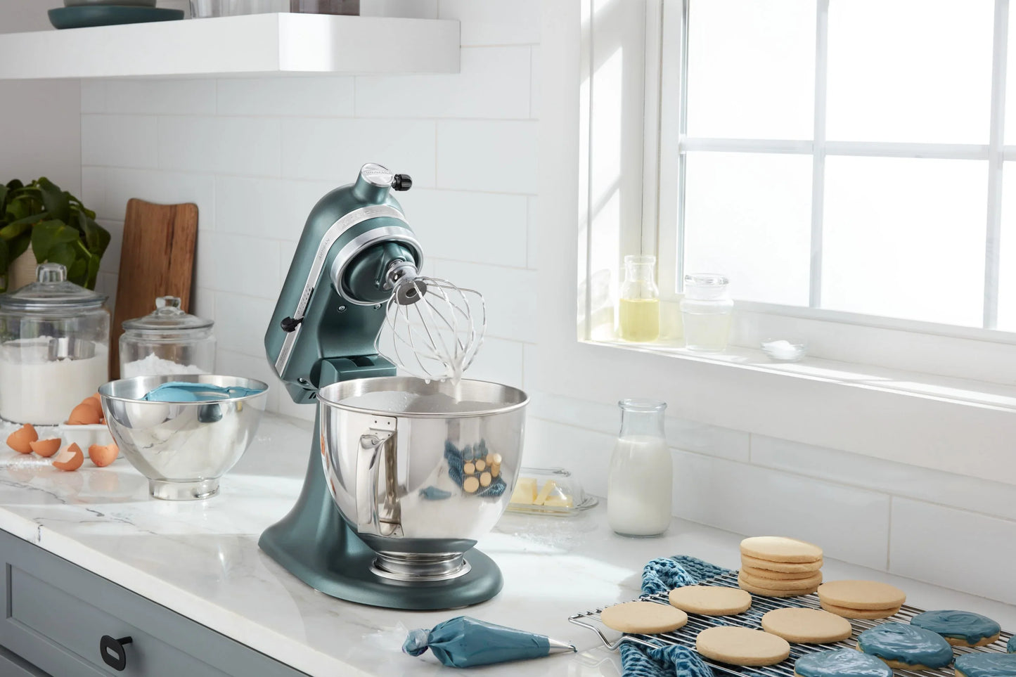 KitchenAid 4,8 L 5KSM175 Artisan Küchenmaschine Meatlover mit Ganzmetall-Fleischwolf und Spritzgebäckvorsatz